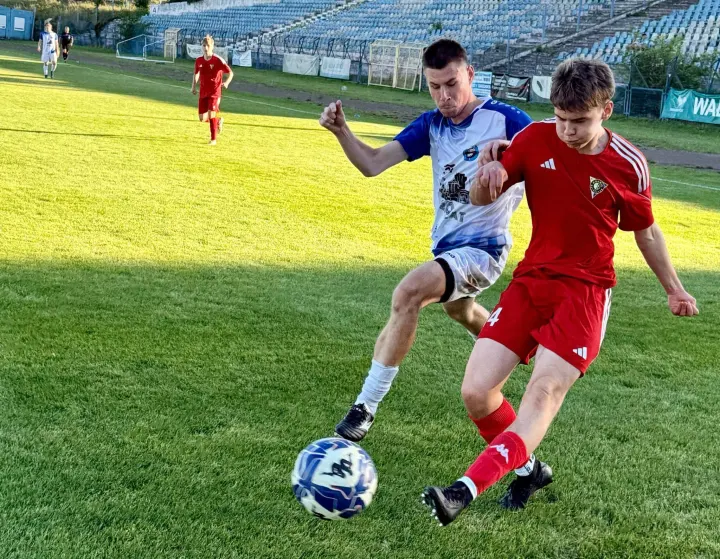GNM vs Zjednoczeni Żarów